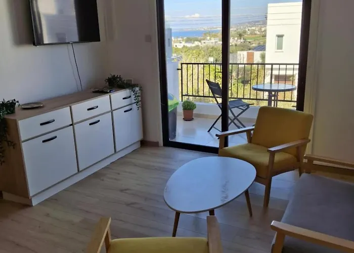 Apartment With Sea View!